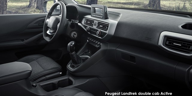 Peugeot Landtrek 1.9TD double cab Active 4x4 Peugeot-Landtrek-double-cab-Active-PJ266.jpg