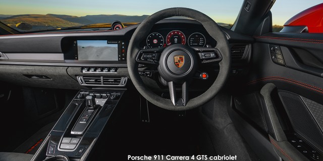 Porsche 911 Carrera GTS cabriolet Porsche-911-Carrera-4-GTS-cabriolet-PCGB25_0071-2025-UK.jpg