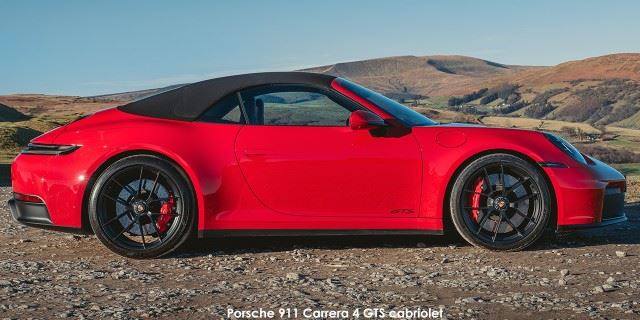 Porsche 911 Carrera GTS cabriolet Porsche-911-Carrera-4-GTS-cabriolet-PCGB25_0090-2025-UK.jpg