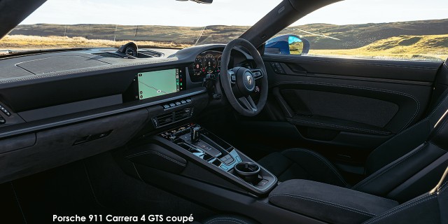 Porsche 911 Carrera 4 GTS coupe Porsche-911-Carrera-4-GTS-coupe-PCGB25_0254-2025-UK.jpg
