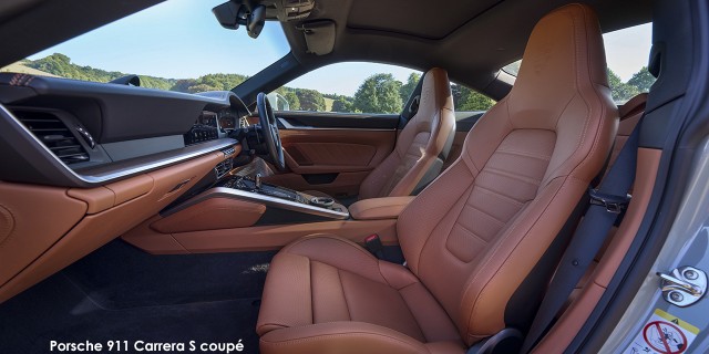Porsche 911 Carrera S coupe Porsche-911-Carrera-S-coupe-PCGB25_1031-2025-UK.jpg