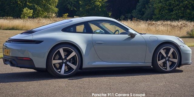 Porsche 911 Carrera S coupe Porsche-911-Carrera-S-coupe-PCGB25_1036-2025-UK.jpg