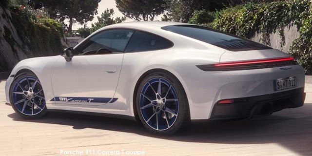 Porsche 911 Carrera T coupe Porsche-911-Carrera-T-rear-2024.10.jpg
