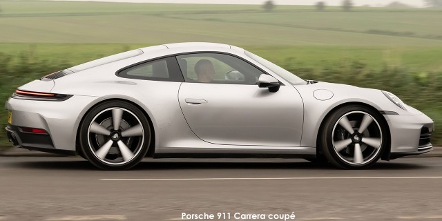Porsche 911 Carrera coupe Porsche-911-Carrera-coupe-PCGB24_1498-2025-UK.jpg