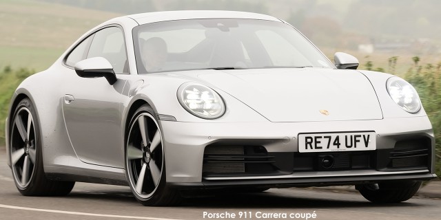 Porsche 911 Carrera coupe Porsche-911-Carrera-coupe-PCGB24_1502-2025-UK.jpg