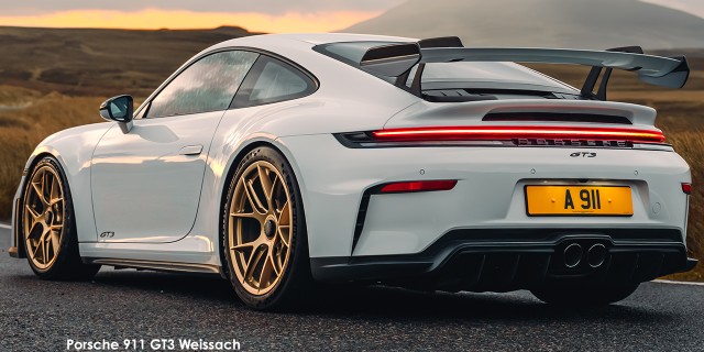 Porsche 911 GT3 manual Porsche-911-GT3-Weissach-PCGB25_1269-2025-UK.jpg