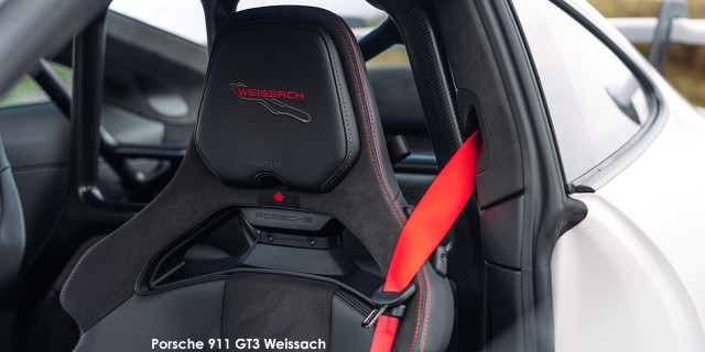 Porsche 911 GT3 manual Porsche-911-GT3-Weissach-PCGB25_1284-2025-UK.jpg