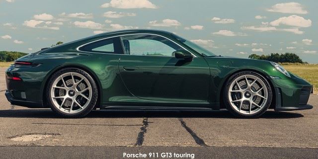 Porsche 911 GT3 touring auto Porsche-911-GT3-touring-PCGB25_0916-2025-UK.jpg