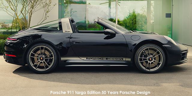 Porsche 911 targa Edition 50 Years Porsche Design Porsche-911-targa-Edition-50-Years-Porsche-Design--S22_0069--2022.01.jpg