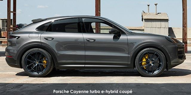 Porsche Cayenne turbo e-hybrid coupe Porsche-Cayenne-turbo-e-hybrid-coupe-+-GT-package-S23_1366--2023.08.jpg