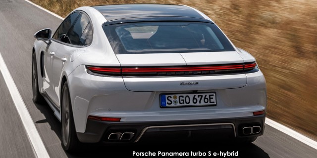 Porsche Panamera turbo S e-hybrid Porsche-Panamera-turbo-S-e-hybrid-291004--2024.07.jpg