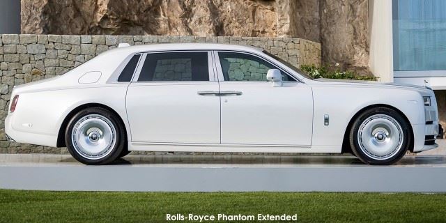 Rolls-Royce Phantom Extended Rolls-Royce-Phantom-Extended-facelift-(Series-II)--2022-0f.jpg