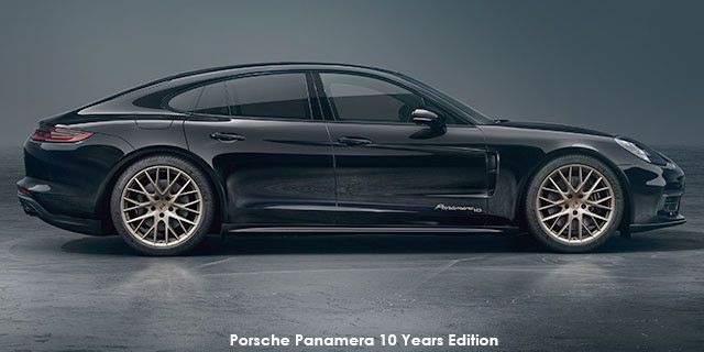 Porsche Panamera 4 10 Years Edition S19_5555_a3_rgb--Porsche-Panamera-4-10-Years-Edition--1910.jpg