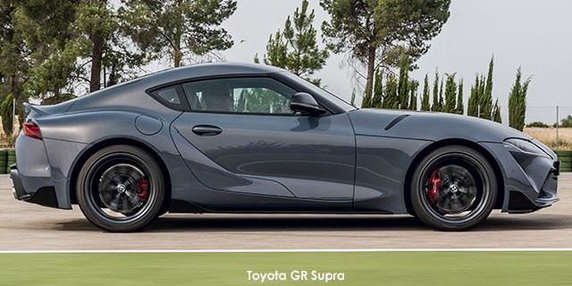 Toyota GR Supra 3.0T auto Toyota-2022_GR-SUPRA-MT_MtE_DYNAMIC_013--2023.jpg