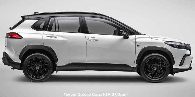 Toyota Corolla Cross 1.8 HEV GR-Sport Toyota-Corolla-Cross-HEV-GR-Sport-side-hybrid-ret-bkg-facelift-2025.01.jpg