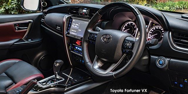 Toyota Fortuner 2.8GD-6 4x4 Toyota-Fortuner-2.8GD-6-4x4-VX-facelift-2-PC3A0194--2023.03-za.jpg