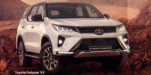 Toyota Fortuner 2.8GD-6 4x4 Toyota-Fortuner-bold-exterior--facelift-2-4x4-VX--2023.02-za.jpg