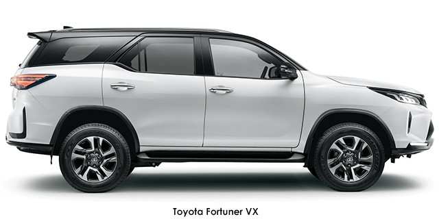 Toyota Fortuner 2.8GD-6 4x4 Toyota-Fortuner-exterior-side-profile--facelift-2-4x4-VX--2023.02-za.jpg