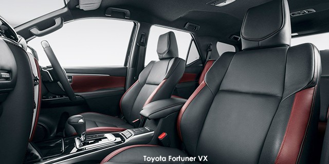 Toyota Fortuner 2.8GD-6 4x4 Toyota-Fortuner-interior-front-seats--facelift-2-4x4-VX--2023.02-za.jpg