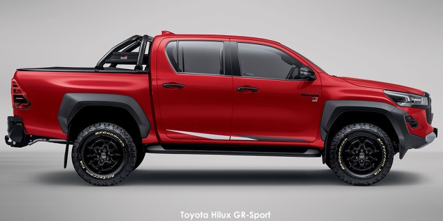 Toyota Hilux 2.8GD-6 double cab 4x4 GR-Sport Toyota-Hilux-GR-S-III-side-profile-ret-sports-bar--2024.05.jpg