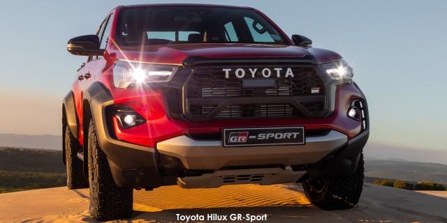 Toyota Hilux 2.8GD-6 double cab 4x4 GR-Sport Toyota-Hilux-GR-Sport-III-24_396--2024.06-za.jpg