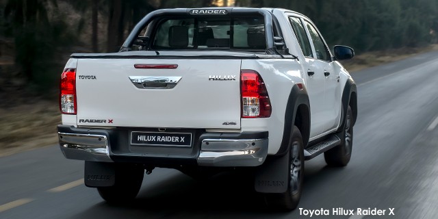 Toyota Hilux 2.4GD-6 double cab 4x4 Raider X manual Toyota-Hilux-Raider-X---1018--2023.07-za.jpg