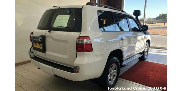Toyota Land Cruiser 200 4.5D-4D V8 GX-R Toyota-Land-Cruiser-200-GX-R--18-r--ZA.jpg