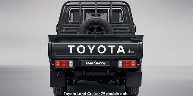 Toyota Land Cruiser 79 4.0 V6 double cab Toyota-Land-Cruiser-79-double-cab-rear--2024.02-za.jpg