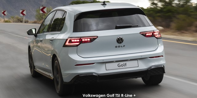 Volkswagen Golf 1.4TSI R-Line + Volkswagen-Golf-1.4TSI-R-Line-+--Driving_005-facelift-2025.04.jpg