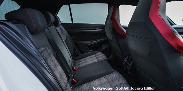 Volkswagen Golf GTI Jacara Edition Volkswagen-Golf-GTI-27726--2021-UK.jpg