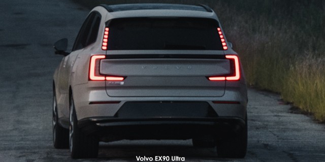 Volvo EX90 Ultra Twin Performance Volvo-EX90-Twin-Performance-Ultra-rear-dusk-2025.03.jpg