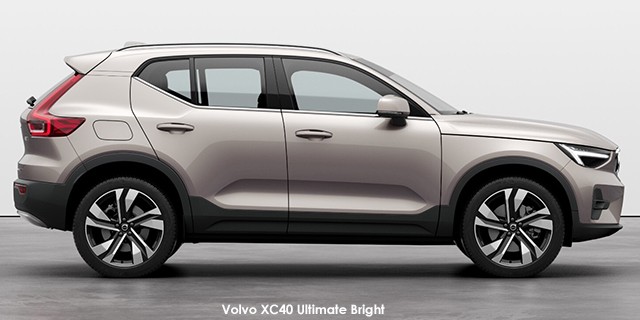 Volvo XC40 B5 AWD Ultimate Bright Volvo-XC40-facelift-B5-AWD-Ultimate-Bright-s-2022.10.jpg