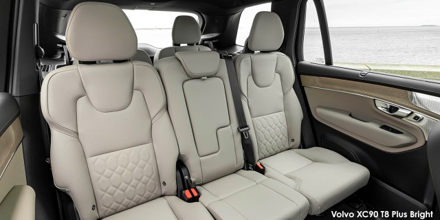 Volvo XC90 T8 Plug-In Hybrid AWD Plus Bright Volvo-XC90-T8-Plus-Bright-336960-interior-facelift-2-2024-Sw.jpg