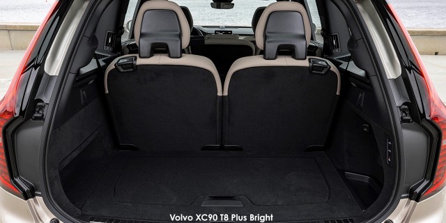 Volvo XC90 T8 Plug-In Hybrid AWD Plus Bright Volvo-XC90-T8-Plus-Bright-336969-interior-facelift-2-2024-Sw.jpg