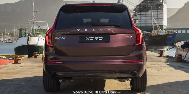 Volvo XC90 B5 AWD Ultra Dark Volvo-XC90-T8-Ultra-Dark-in-South-Africa-facelift-2-2025.10.jpg