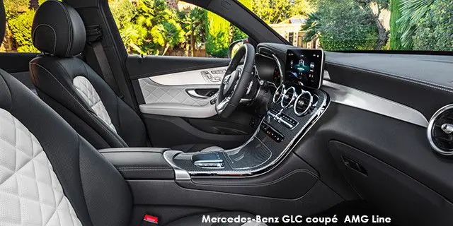 Mercedes-Benz GLC GLC300d coupe 4Matic 18C0975_014--Mercedes-Benz-GLC-coupe-AMG-Line--1903.jpg
