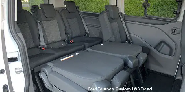 Ford Tourneo Custom 2.2TDCi LWB Ambiente tourneo_custom_36--Ford-Tourneo-Custom-LWB-Trend-facelift--1812-ZA.jpg