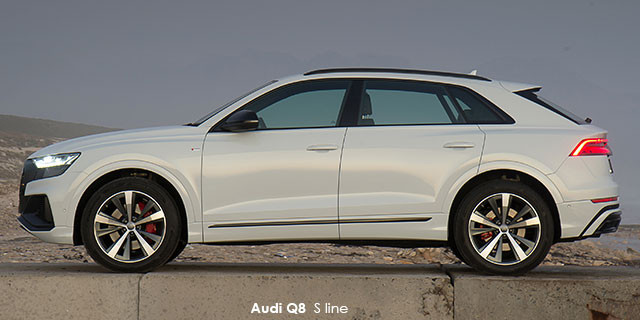 Audi Q8 45TDI quattro audi_q8_02--Audi-Q8-55TFSI-+-S-line-exterior-package--1905-ZA.jpg