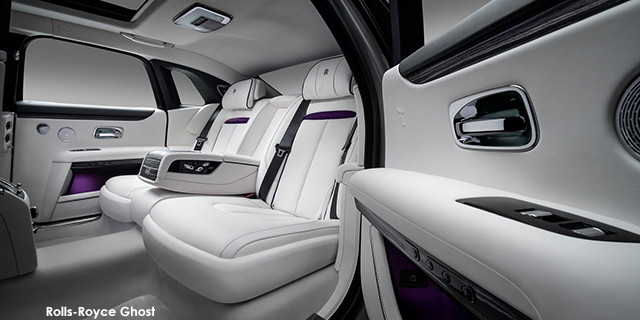 Rolls-Royce Ghost Ghost cq5dam-2.web.1668--Rolls-Royce-Ghost--2020.jpg