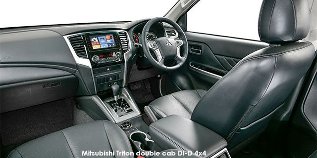 Mitsubishi Triton 2.4DI-D double cab 4x4 mitsubishi-triton_167--Mitsubishi-Triton-facelift-double-cab-4x4--1904-ZA.jpg