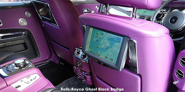 Rolls-Royce Ghost Black Badge rr_7012-20180521_091556445--Rolls-Royce-Ghost-Black-Badge--17-UK.jpg